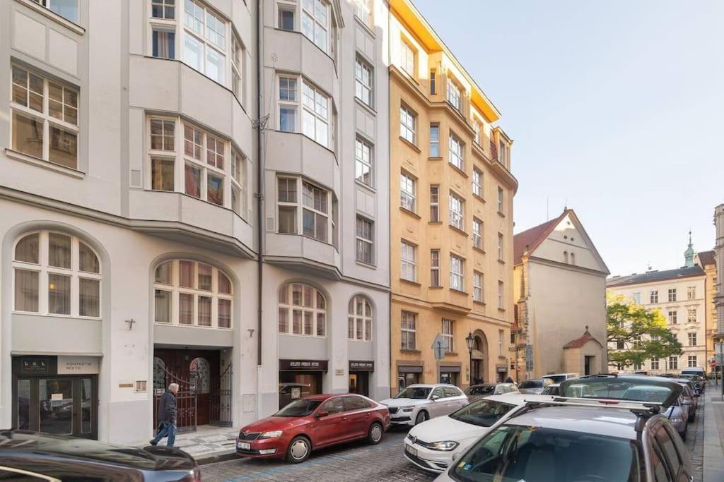 Old Town Square Luxury Apartment Prague Exterior photo